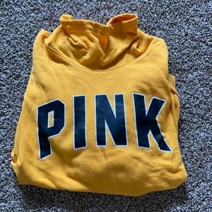 PINK Sweatshirt